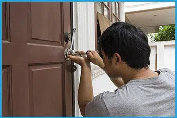 Lock Locksmith Services Hopkins, MN 952-563-9967 - 16-emergency-locksmith-opening